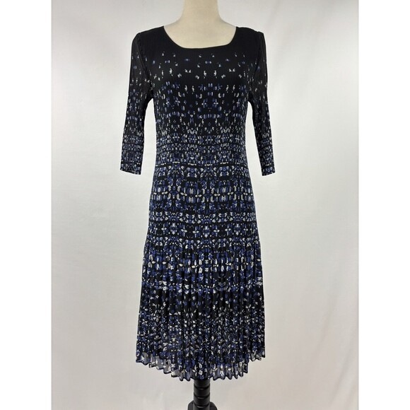 Adolfo Dominguez Fit & Flare Dress Black Blue Floral Print Size 40 Knife Pleats - Picture 1 of 10
